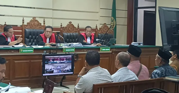 Hakim Temukan Kejanggalan Kesaksian Kades Wonorejo Trisulo