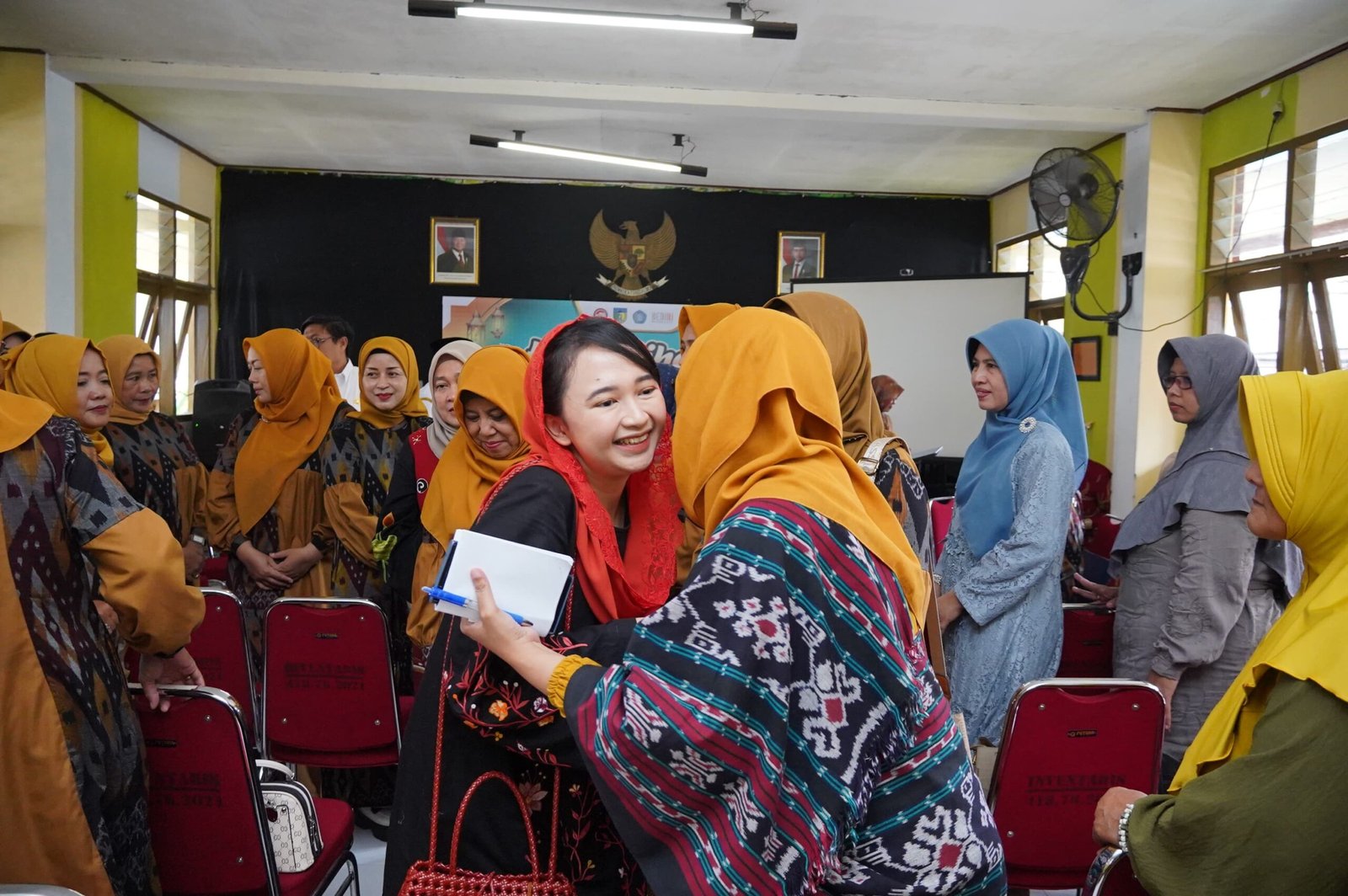 Mbak Cicha Ajak Lansia di Panti Tresna Werdha Berbagi Kebahagiaan