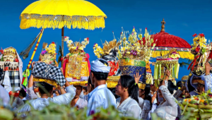 Hari Raya Galungan Tahun Ini Penuh Misteri dan Kemenangan
