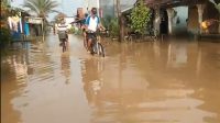 Hingga Kamis Pagi Ribuan Rumah Warga Pekalongan Masih Terendam Banjir