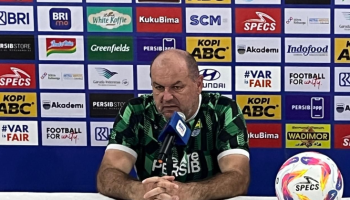 Hodak Justru Optimis Persib Bisa Curi Poin di Samarinda