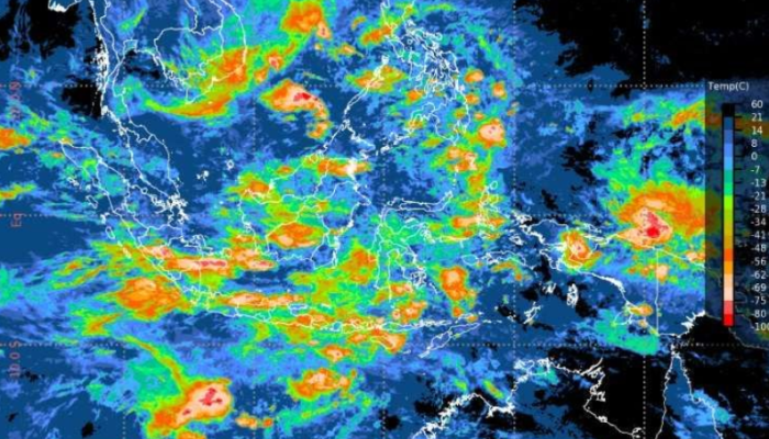 Hujan dan Petir Sambut Tahun Baru 2025: Ini Prakiraan Cuaca di Kota-Kota Indonesia