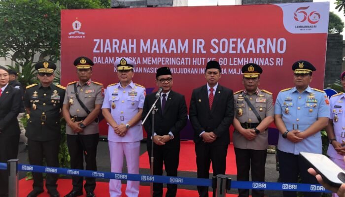 Dampingi Gubernur Lemhannas RI Ziarah Makam Bung Karno, Wali Kota Blitar: Momentum Gelorakan Nasionalisme