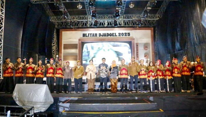 Gerakkan Roda Perekonomian Kota Blitar, Penutupan Bazar Blitar Djadoel 2025 Berlangsung Megah
