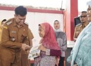 Wali Kota Blitar Salurkan Bantuan Rastrada Tahap Ketiga