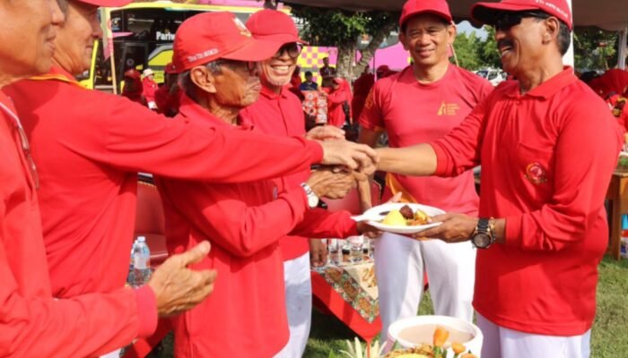 Sekda Kota Blitar dan Ketua STI Kompak Dorong Gerakan Hidup Sehat di Peringatan HATERI ke-40