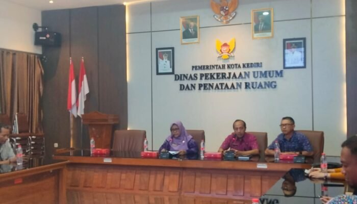 Sengketa Proyek Alun-alun Masuk Babak Baru, Selisih Pembayaran Rp 9 M Lebih  Ditolak Kontraktor, begini pernyataan Kadis PUPR Kota Kediri
