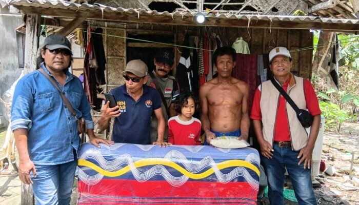 Urat Nadi Kemanusiaan AWN  Belum Putus, Hari Ini Kirim Kasur Busa Untuk Sahra