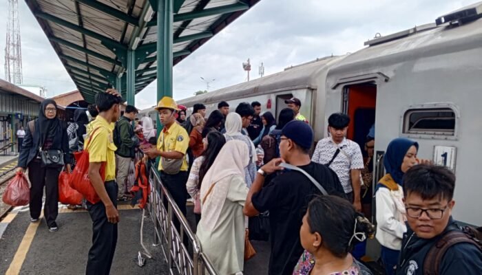 Tiket Kereta Api Masih Tersedia!! Daop 7 Madiun Beri Diskon Klas Eksekutif Saat Arus Balik Lebaran H+5