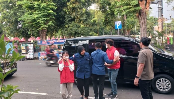 Kejari Nganjuk Tetapkan Pasutri Jadi Tersangka Perkara Tipikor,Hari Ini  Dijeblokan Di Rutan Kelas  ll B