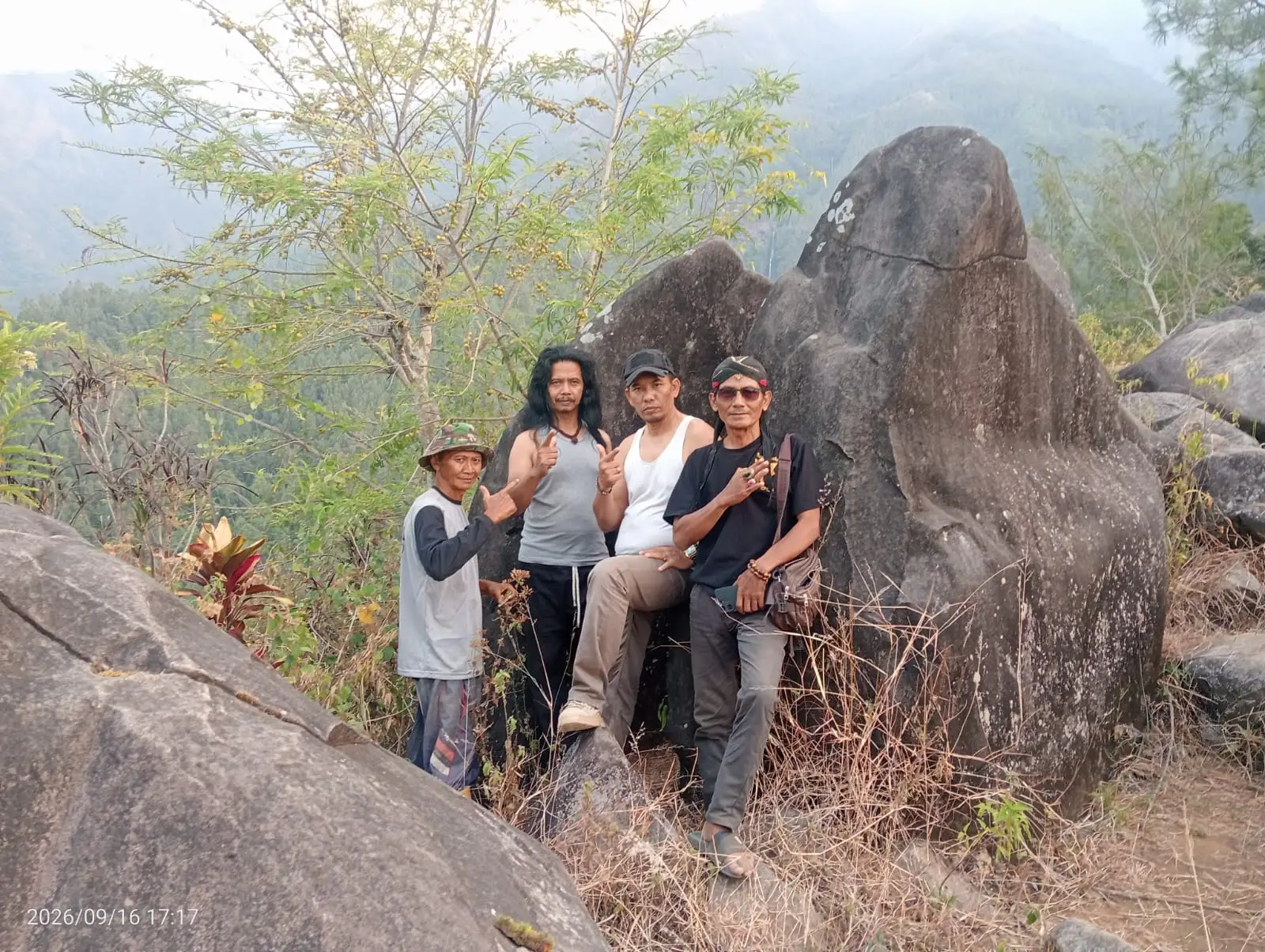 Hadirnya Wisata Konvensional Watulawang Mengancam Kesakralan Wisata Religi Sedudo Luntur, Benarkah Demikian ? Ini Ungkapan Sesepuh Ngliman 3 IMG 20260917 WA0002 1