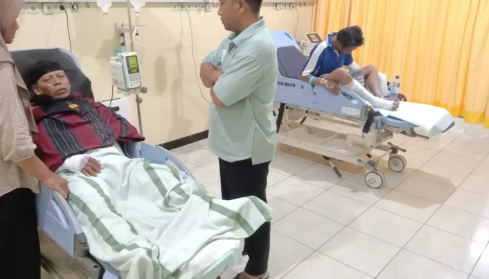 Terperosok Limbah Blotong RMI, Dua Warga Blitar Terbakar
