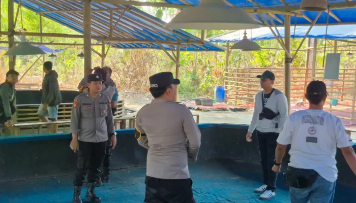 Respons Aduan 110, Polisi Sisir Arena Sabung Ayam di Srengat yang Sudah Tak Aktif