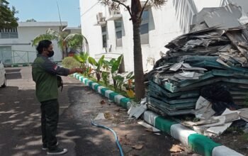 30 Menit Sweeping, Go Green Temukan Tumpukan Limbah B3 Di RSD Kertosono