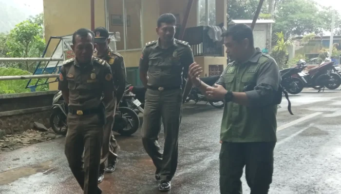 Tidak Kantongi Ijin, Proyek Wisata Watu Lawang Di Stop Satpol PP, Aktifis Lingkungan Hidup Angkat Bicara