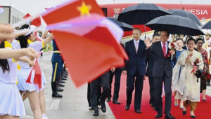 Ini Dia Aksi Manis Iriana Jokowi yang Bikin Heboh!