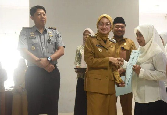 Ini Kisah Ratusan Warga Kota Kediri Menggapai Asa Lewat Ijazah Kesetaraan