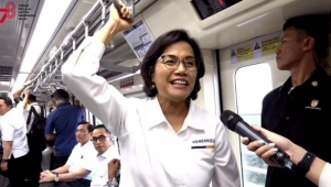 Ini Rahasia Keberanian Mereka Naik LRT Jabodebek yang Mengguncang!