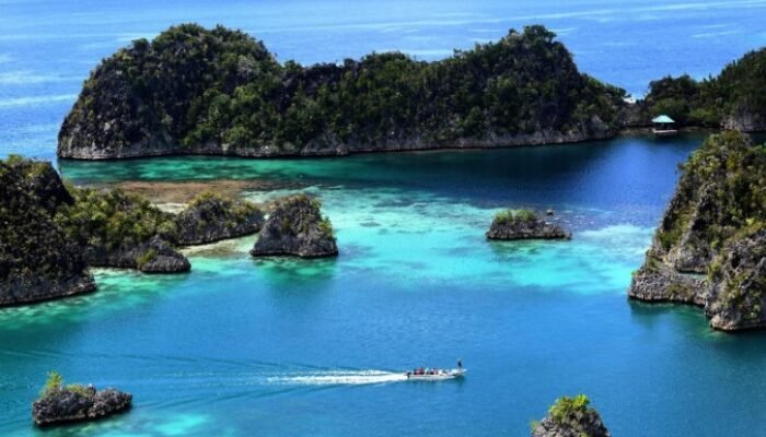 Intrik Nikel di Jantung Raja Ampat: Ketika Pak Kyai, Naga 9 dan Asing Bermain