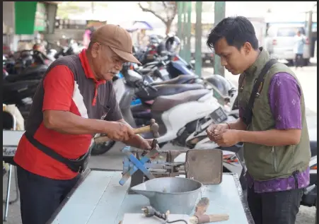 Jaga Integritas Dagang, Pemkot Kediri Hadirkan Layanan Tera Ulang Jemput Bola di Pasar Tradisional 1 Jaga Integritas Dagang, Pemkot Kediri Hadirkan Layanan Tera Ulang Jemput Bola di Pasar Tradisional