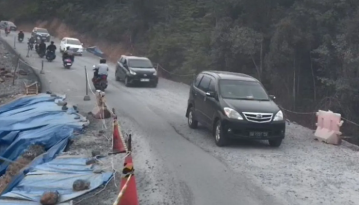 Jalan Lintas Riau-Sumbar Kembali Dibuka Dua Arah, BMKG Peringatkan Cuaca Ekstrem