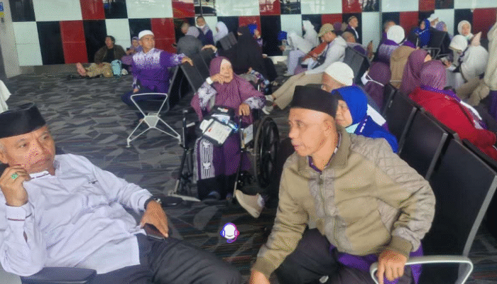 Jemaah Haji Terdampak Ancaman Bom Saudia Airlines Dievakuasi ke Hotel di Medan