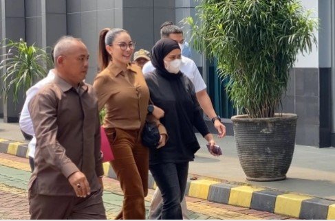 Jerat Hukum Nikita Mirzani, Mobil dan Uang Miliaran Disita Jaksa