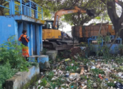 Jeritan Warga Bekasi: Saluran Irigasi Sukamurni Digerogoti Timbunan Sampah