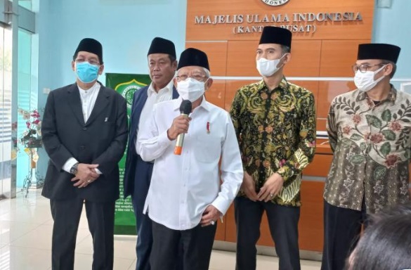 KH Makruf Amin Harapkan Pembelian Hewan Qurban dari Daerah Bebas PMK