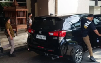 KPK Geledah Rumah Gatut Sunu di Surabaya dan Sita Uang Puluhan Juta Rupiah