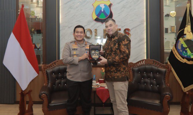Kapolres Blitar Terima Kunjungan Konsulat Jenderal Australia di Polres Blitar Perkuat Hubungan Kerja Sama