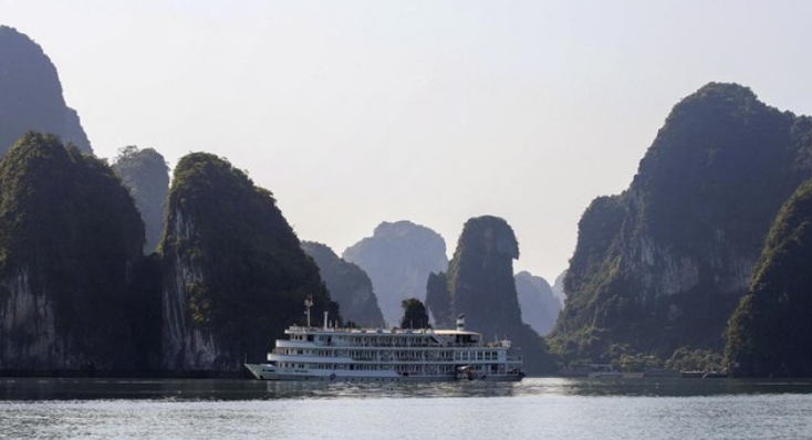 Keajaiban Ha Long Bay Terancam Hancur! Apa yang Terjadi?