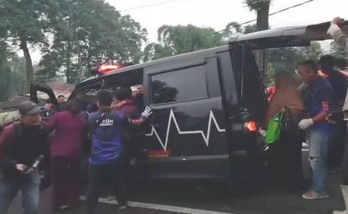 Kecelakaan Maut Rombongan Wisata Surabaya di Pacet Mojokerto