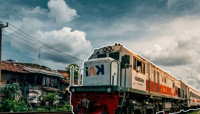 Kereta Api Sangkuriang Terlambat 13 Menit Akibat Tabrak Orang Tidak Dikenal di Sidoarjo