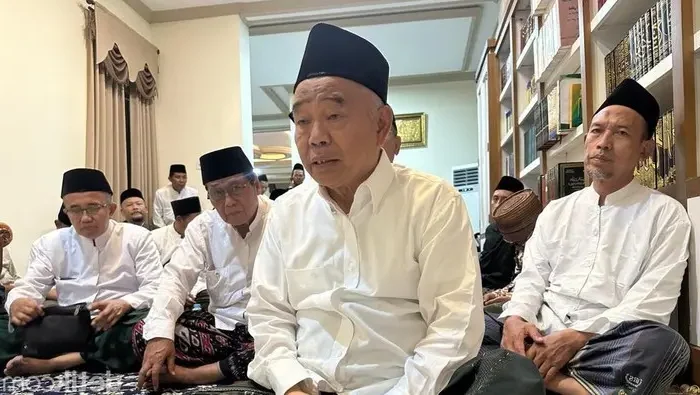 Kiai Asep di Surabaya Tanggapi Somasi Gus Ipul Terkait Isu 1 Kiai asep di surabaya tanggapi somasi gus ipul terkait isu