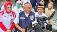 Kisah Kocak Ridwan Kamil vs Anies Baswedan, Airlangga Berkomentar!