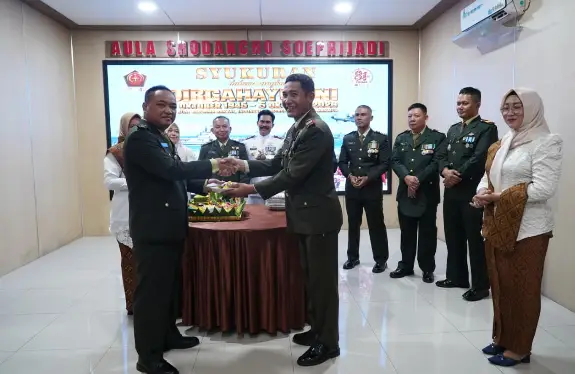 Kodim 0808 Blitar Gelar Upacara HUT Ke 81 TNI