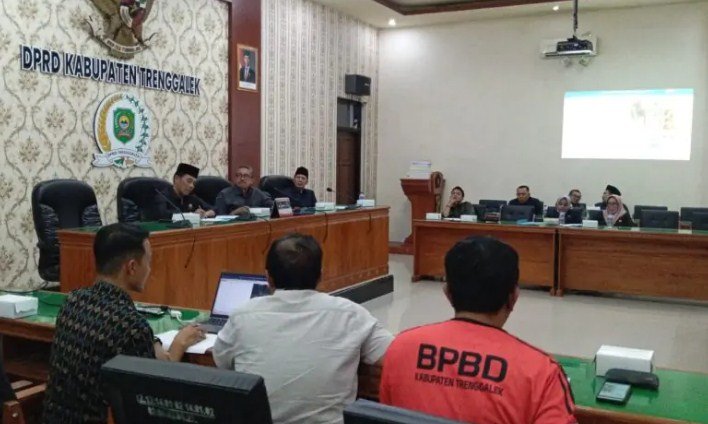 Komisi IV DPRD Kabupaten Trenggalek Gelar Rapat Kerja Bersama Badan Penanggulangan Bencana Daerah