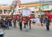 Komunitas Motor Jakarta Bagi Berkah Ramadan di Jalanan