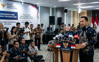 Kritik Tajam Hasan Nasbi Soal Plesetan Satuan Pelayanan Pemenuhan Gizi