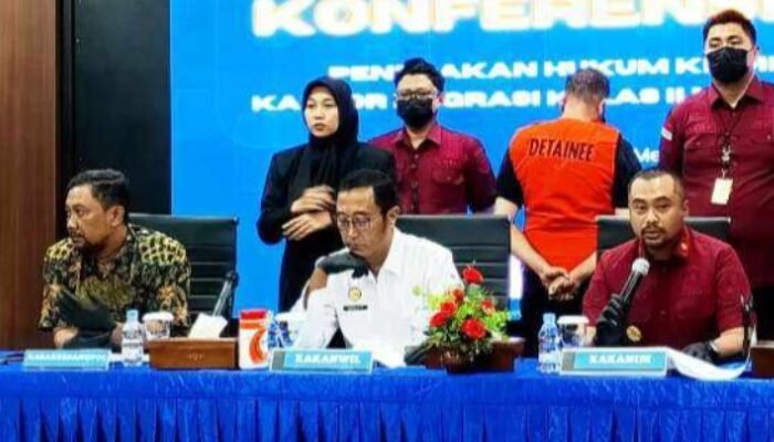 Langgar Aturan, Investor Asing ‘Gulung Tikar’ Dideportasi Imigrasi Ponorogo