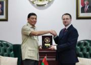 Langkah Besar Pertahanan RI! Dubes Belarus Temui Menhan, Apa yang Dibahas