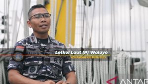 Letnan Kolonel Laut (P) Waluyo, Kuli bangunan yang kini menjadi Komandan KRI Bima Suci