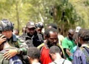 Satgas Yonif 511 Berikan Dukungan Moral Bagi Warga Papua yang Berduka
