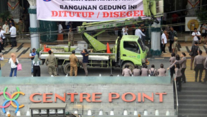 Mal Centre Point Ditutup karena Tunggakan Miliaran!