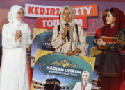 Mbak Wali Berangkatkan Warga Lewat Program Umroh Gratis Kota Kediri Pakai Dana Pribadi