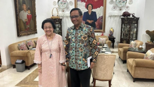 Megawati Pilih Mahfud MD Sebagai Cawapres Ganjar Pranowo! Alasannya?