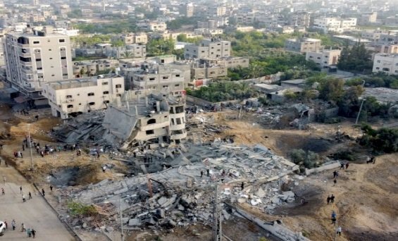 Merayakan Idul Fitri Di Tengah Gempuran Bom