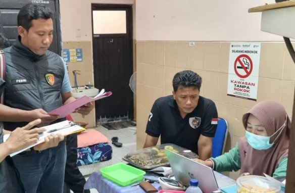 Misteri Dibalik Mual dan Muntah Massal di Blitar, Dinkes Telusuri Jejak Racun di Kolak dan Bakso