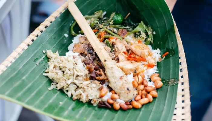 Nasi Tekor Kertalangu: Kuliner Tradisional Bali yang Jadi Favorit Wisatawan